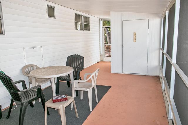 703 S GREEN CIRCLE, Venice, FL 34285