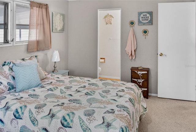 703 S GREEN CIRCLE, Venice, FL 34285