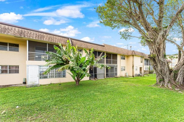 9911 Sandalfoot Boulevard 113, Boca Raton, FL 33428