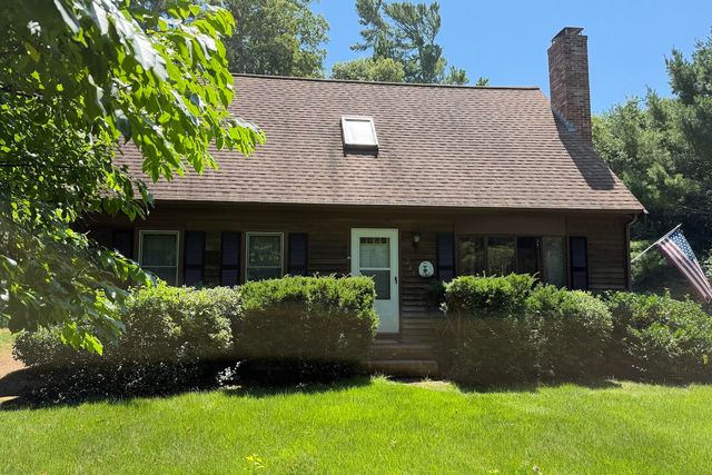 729 Old Barnstable Road, Teaticket, MA 02536