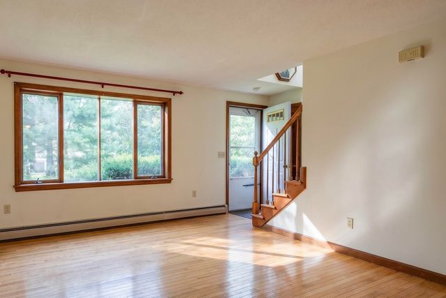 729 Old Barnstable Road, Teaticket, MA 02536