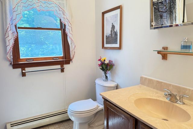 729 Old Barnstable Road, Teaticket, MA 02536