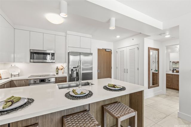 629 Keeaumoku Street 1510, Honolulu, HI 96814