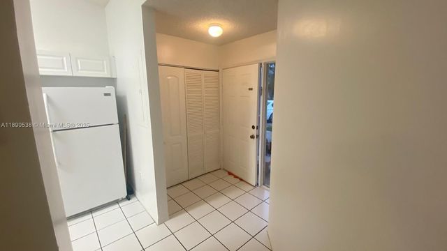 21240 NE 9th Ct 1, Miami, FL 33179