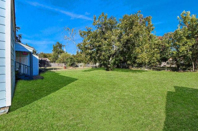 11025 Muscatine Street, Houston, TX 77029