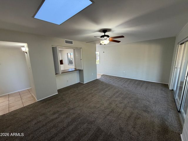 11024 W ABBOTT Avenue, Sun City, AZ 85351