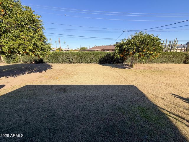 11024 W ABBOTT Avenue, Sun City, AZ 85351