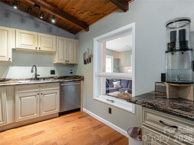 61 Sherwood Forest Drive, Arden, NC 28704