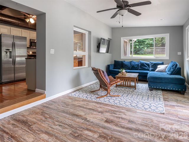 61 Sherwood Forest Drive, Arden, NC 28704