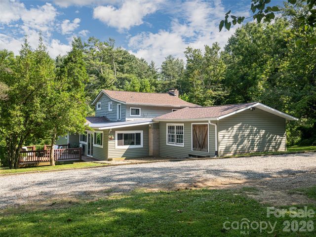 61 Sherwood Forest Drive, Arden, NC 28704