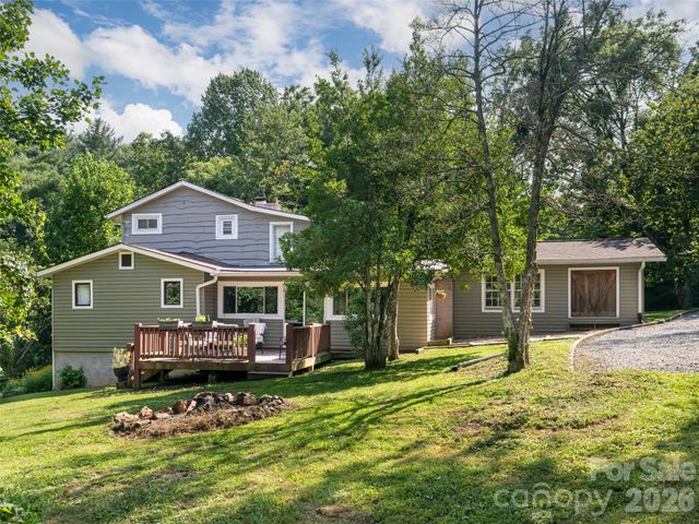 61 Sherwood Forest Drive, Arden, NC 28704