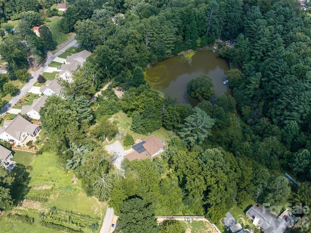 61 Sherwood Forest Drive, Arden, NC 28704