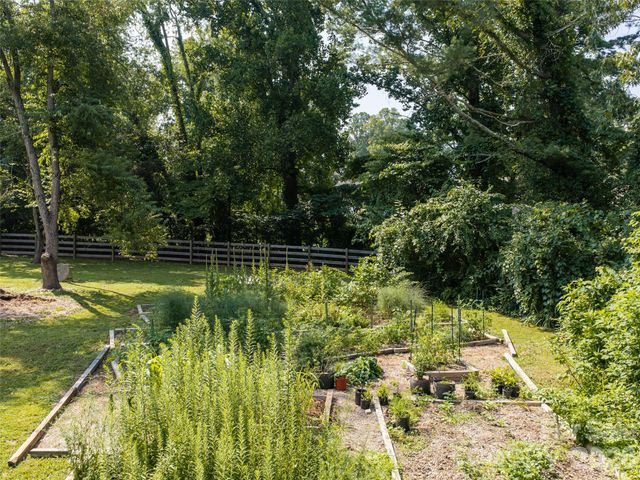 61 Sherwood Forest Drive, Arden, NC 28704