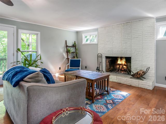 61 Sherwood Forest Drive, Arden, NC 28704
