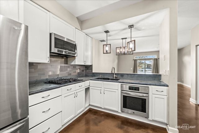 1413 Cottonwood Trail, Yorkville, IL 60560