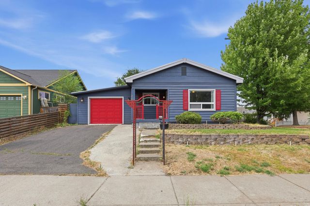 3903 N Helena St, Spokane, WA 99207