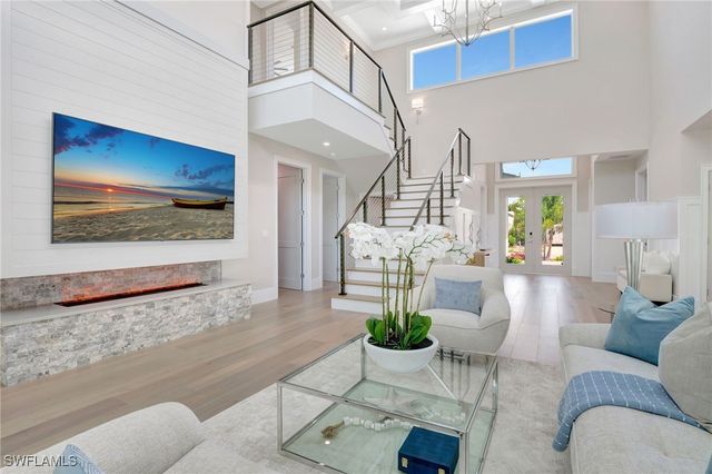 1308 Ridge ST, Naples, FL 34103