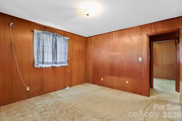 41 Hartshorn Drive, Candler, NC 28715