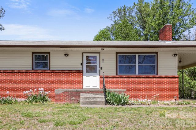 41 Hartshorn Drive, Candler, NC 28715