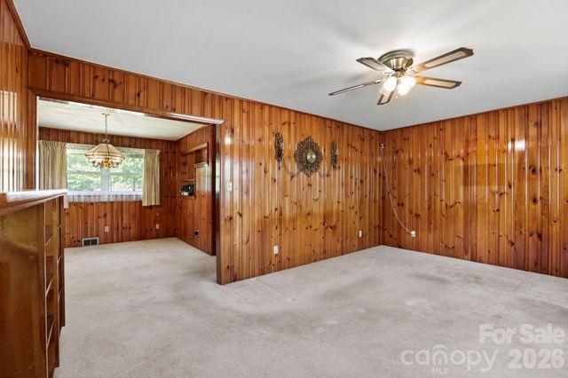41 Hartshorn Drive, Candler, NC 28715