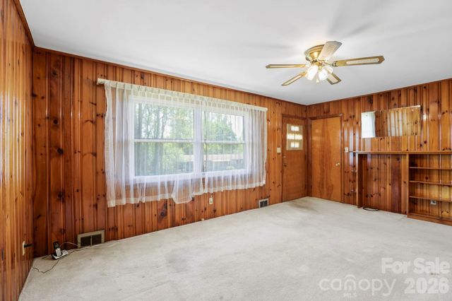 41 Hartshorn Drive, Candler, NC 28715