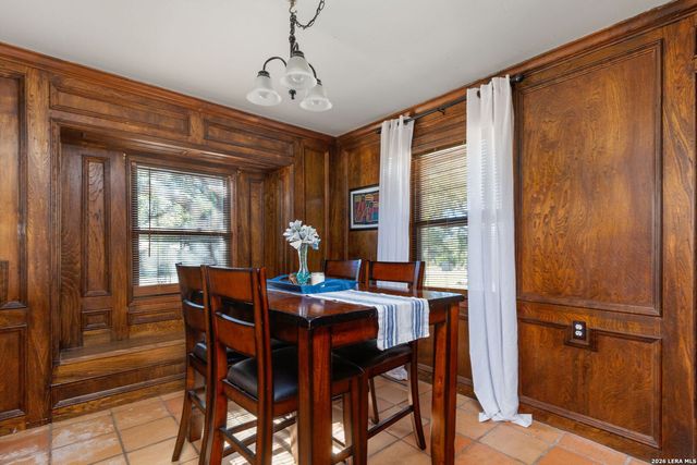 510 Red Oak Woods, Canyon Lake, TX 78133