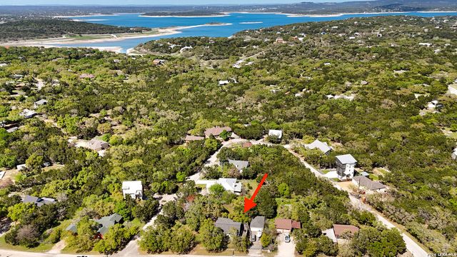 510 Red Oak Woods, Canyon Lake, TX 78133