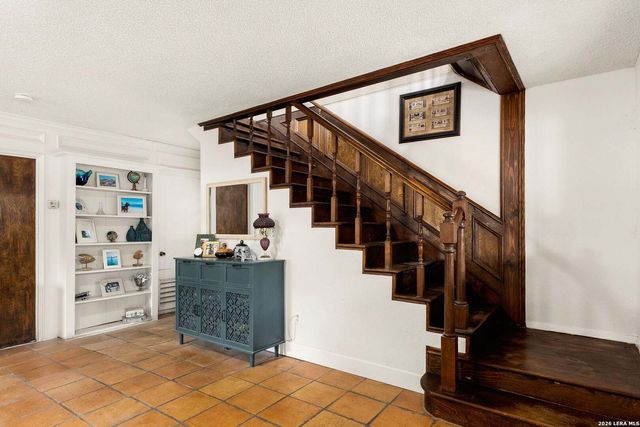 510 Red Oak Woods, Canyon Lake, TX 78133