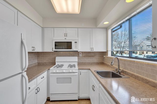 603 Jacob Court, South Brunswick, NJ 08810