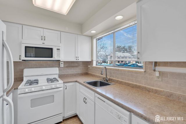 603 Jacob Court, South Brunswick, NJ 08810