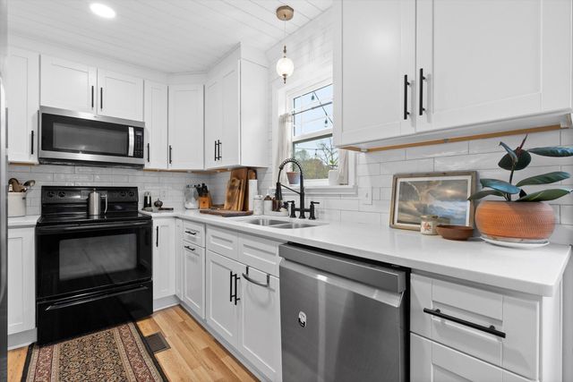 468 Grayson Way, Signal Mountain, TN 37377