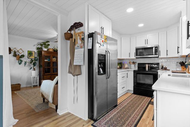 468 Grayson Way, Signal Mountain, TN 37377