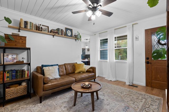 468 Grayson Way, Signal Mountain, TN 37377