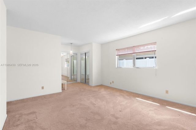 815 SW 50th Ter, Margate, FL 33068