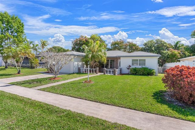 815 SW 50th Ter, Margate, FL 33068