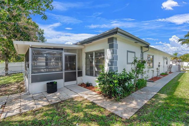 815 SW 50th Ter, Margate, FL 33068