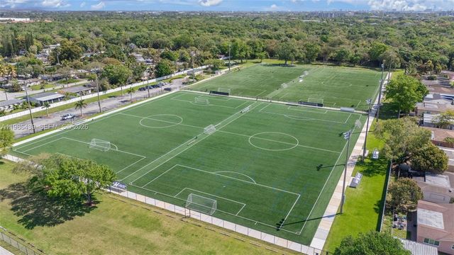 815 SW 50th Ter, Margate, FL 33068