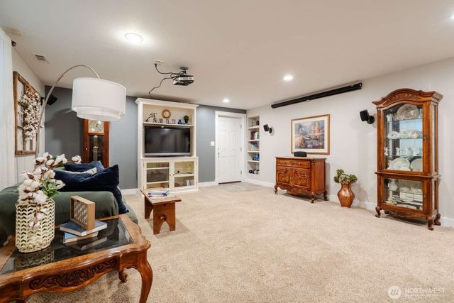1711 Main Street, Lynden, WA 98264