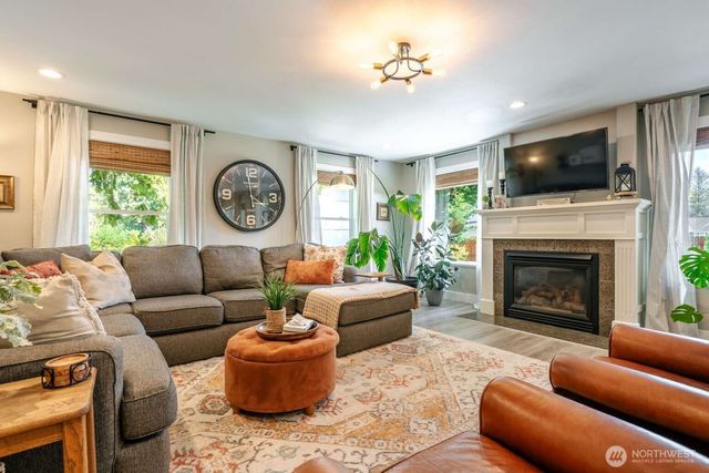 1711 Main Street, Lynden, WA 98264