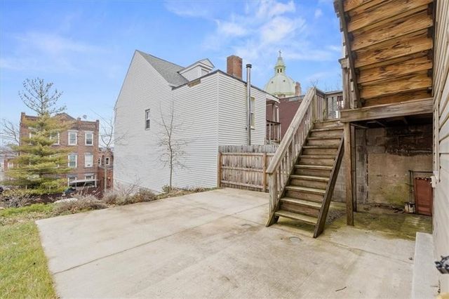 3005 Paulowna St, Polish Hill, PA 15219