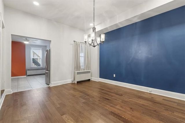 3005 Paulowna St, Polish Hill, PA 15219