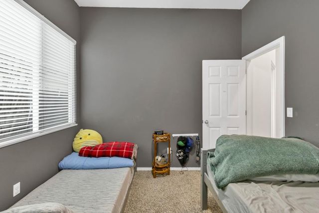 8679 Spring House Way, Elk Grove, CA 95624