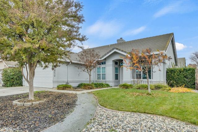 8679 Spring House Way, Elk Grove, CA 95624