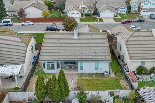 8679 Spring House Way, Elk Grove, CA 95624