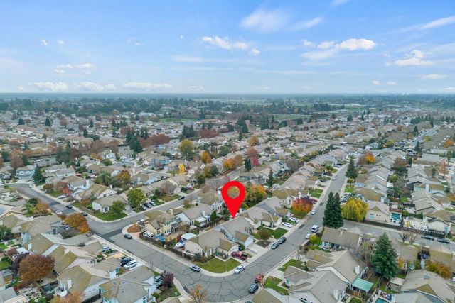 8679 Spring House Way, Elk Grove, CA 95624