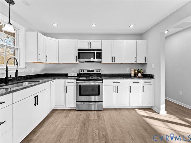 5436 Burtwood Ln, Richmond, VA 23224