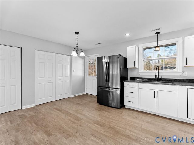 5436 Burtwood Ln, Richmond, VA 23224