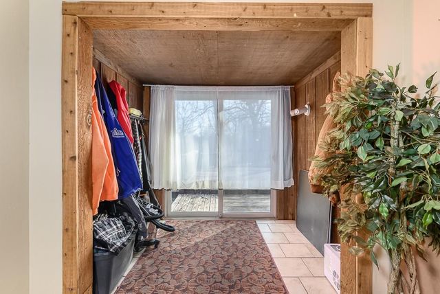 16551 Hollingsworth Road, Basehor, KS 66007