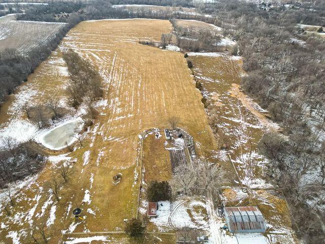 16551 Hollingsworth Road, Basehor, KS 66007