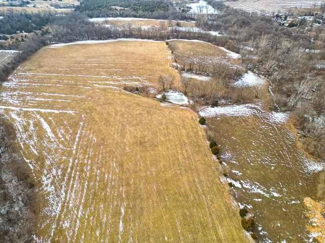 16551 Hollingsworth Road, Basehor, KS 66007